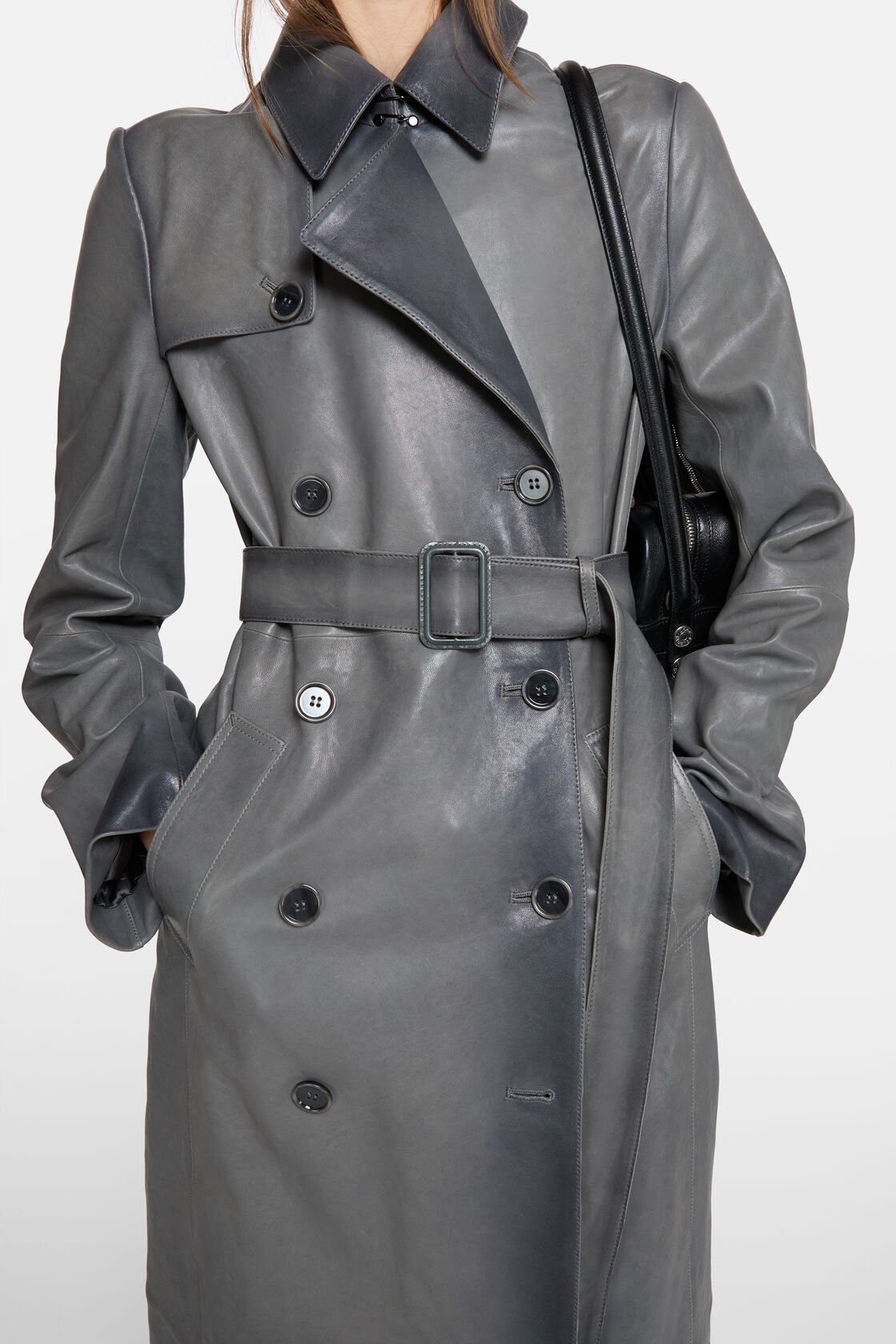 Ombr&eacute; leather trenchcoat, Anthracite grey, 2000x