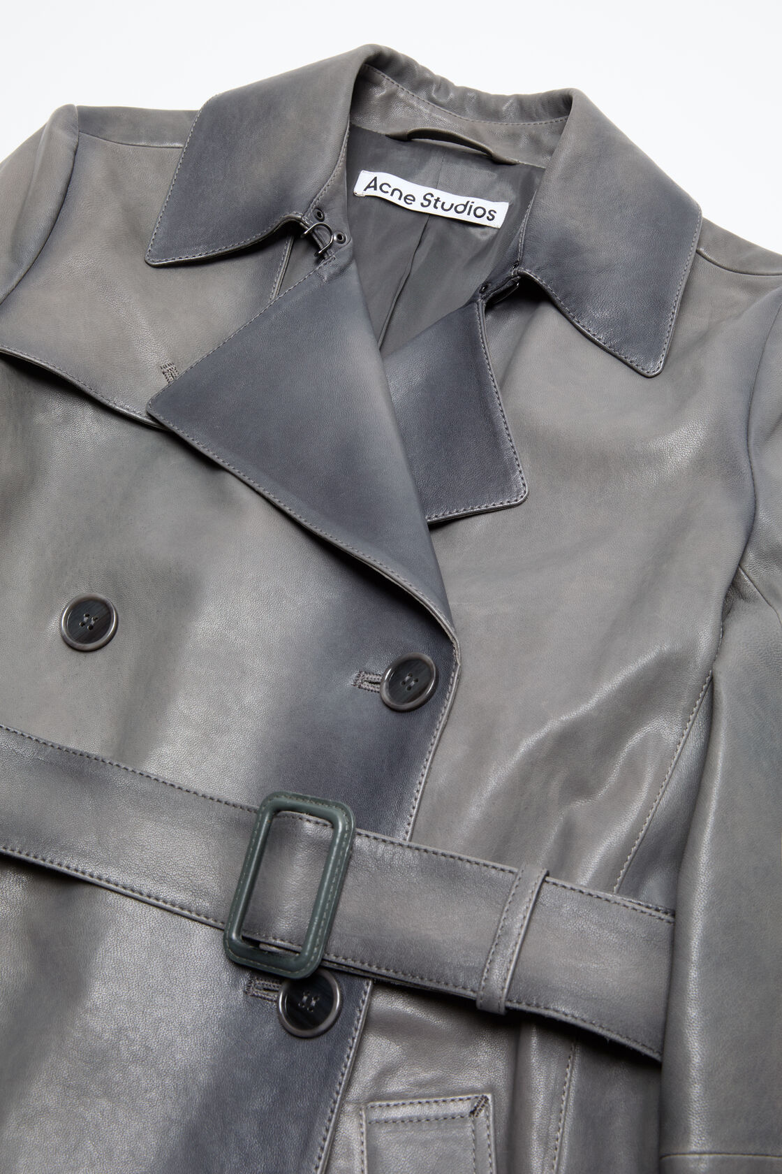 Ombr&eacute; leather trenchcoat, Anthracite grey, 2000x