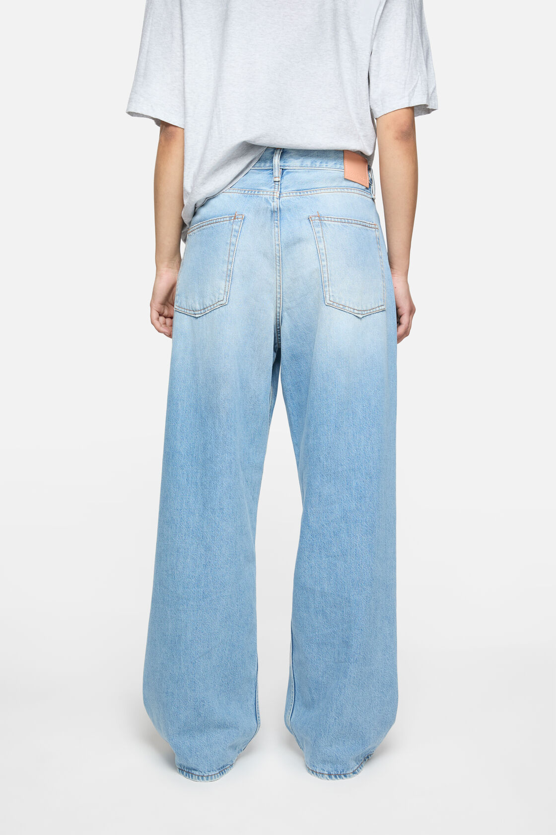 Loose fit jeans - 1981, Light blue, 2000x