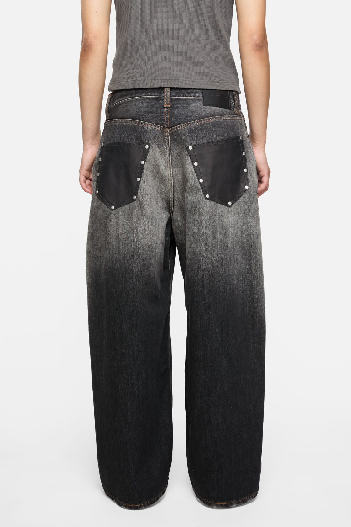 Loose fit jeans - 2023, Black, 2000x