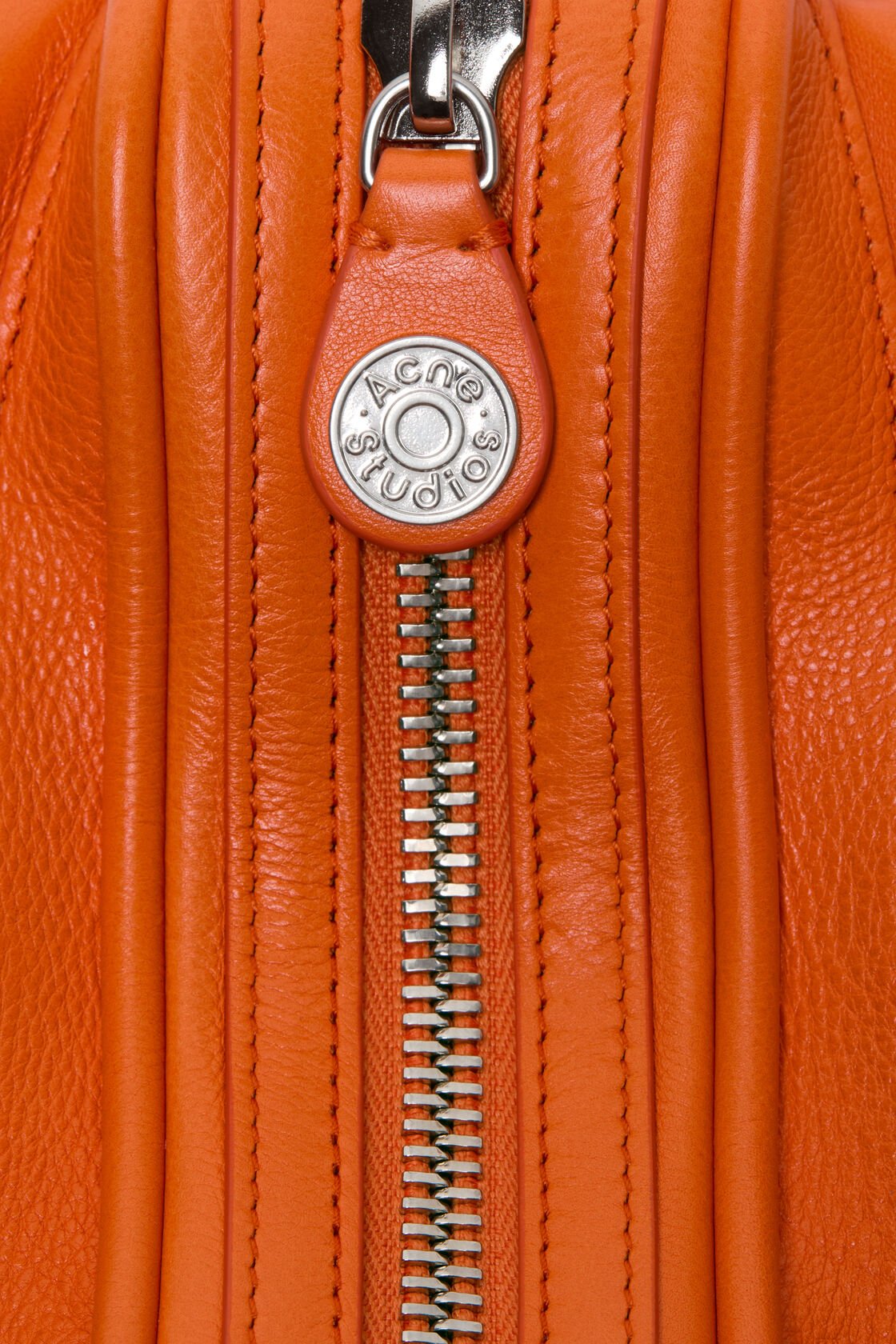 Camero Kit Crossbody Bag, Pumpkin orange, 2000x