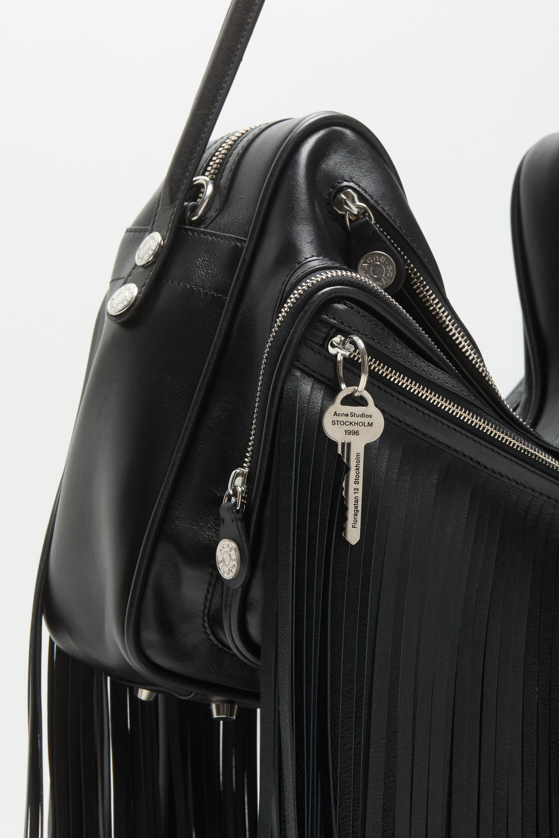 Camero Camera Fringed Shoulder Bag, Black, 2000x