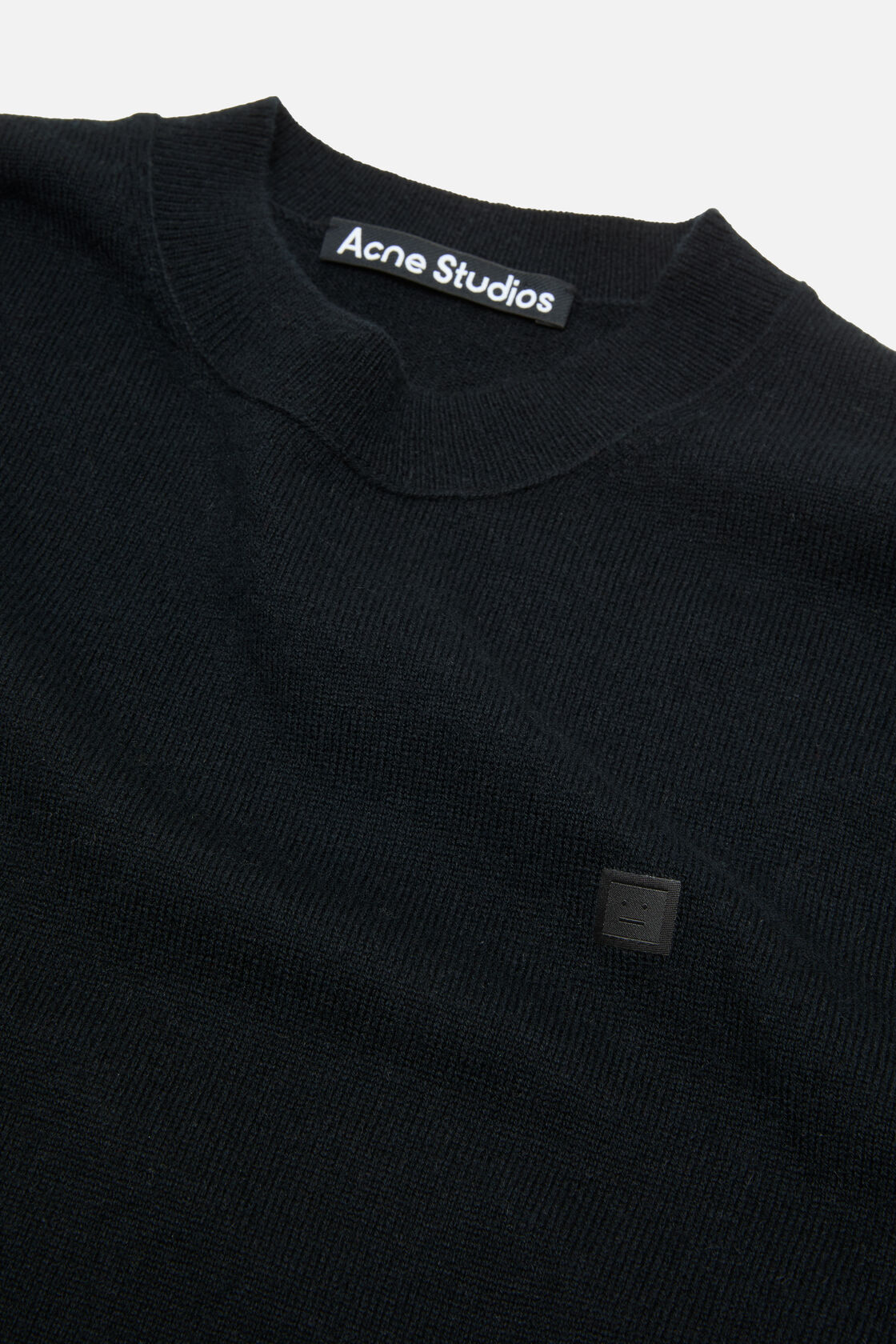 Crewneck sweater - Yak wool, Black, 2000x