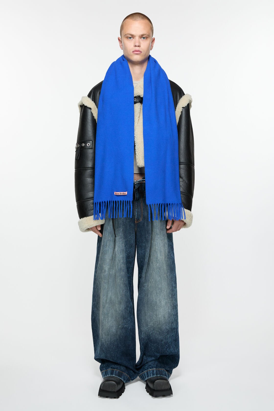 Fringe wool scarf - skinny, Royal blue, 2000x