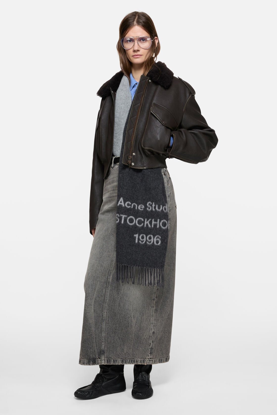 Logo scarf - Wide, Black/white, 2000x