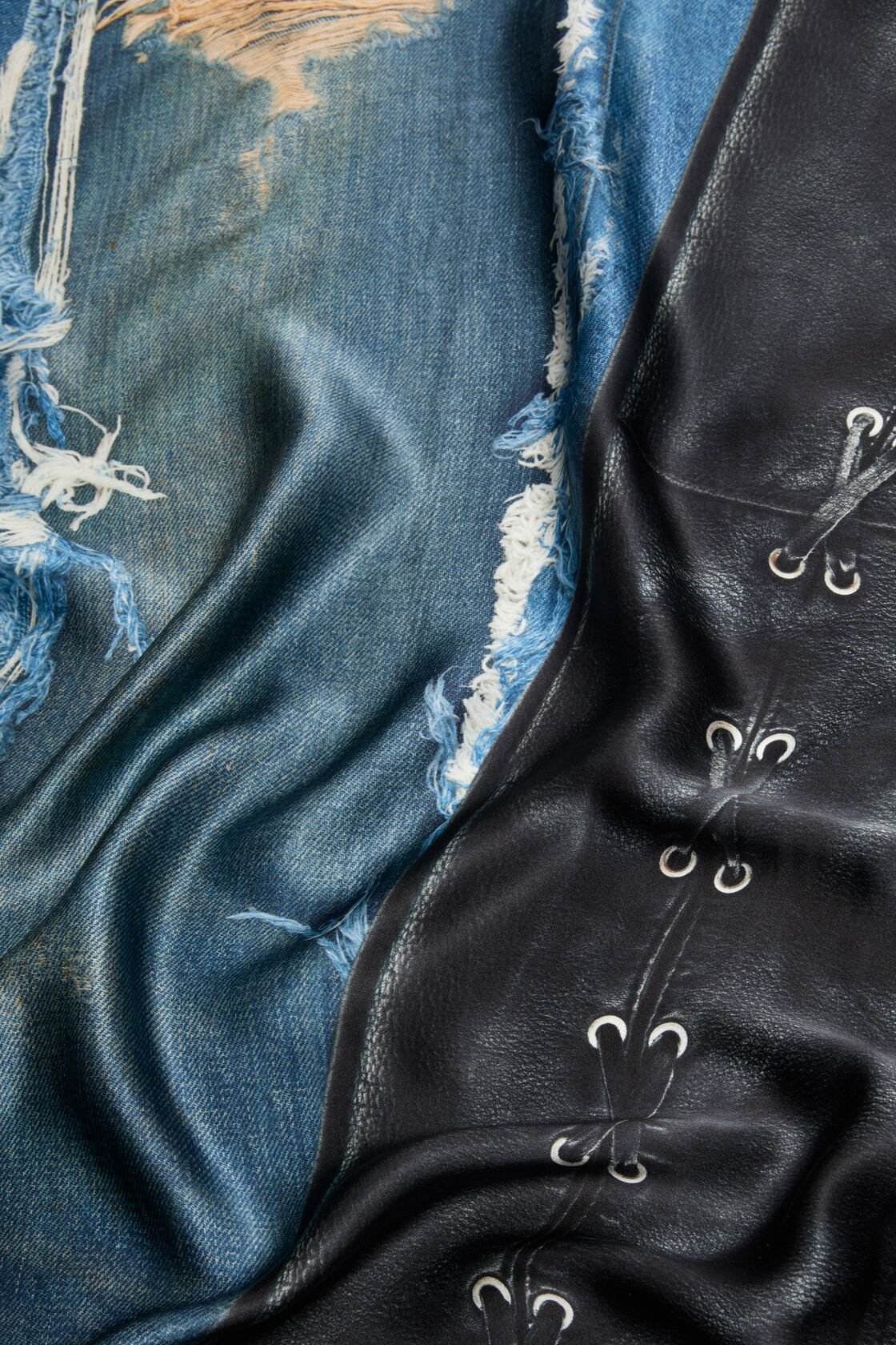 Printed silk scarf, Black/blue, 2000x